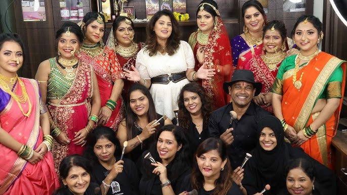 🌟 Build a Successful Career in Makeup & Beauty